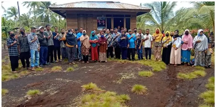 3393_Bacalon-Wabup-Nuriman-Khair-Silaturahmi-Dengan-Masyarakat-Desa-Bungur